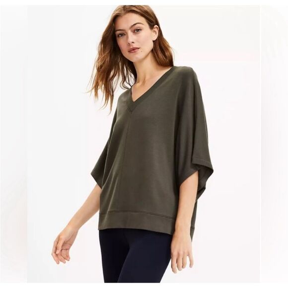 Lou & Grey Signature soft Wetland Green V-Neck Poncho Sweater Knit Top Size XS - Picture 1 of 12